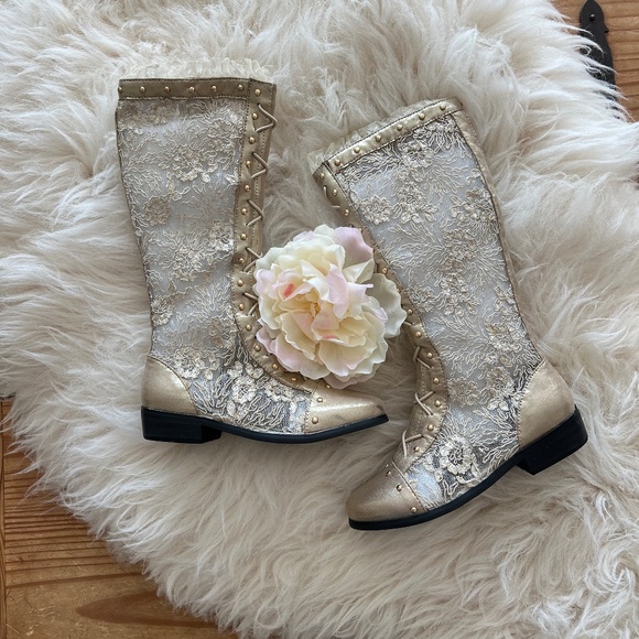 Trish Scully Gramercy Gold Boot Little Girl 13 - Picture 2 of 15